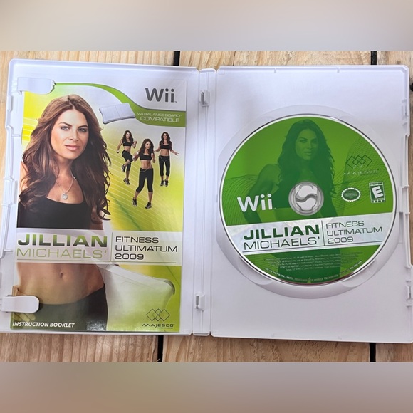 Wii Jillian Michaels Fitness Ultimatum 2009 - Picture 3 of 4